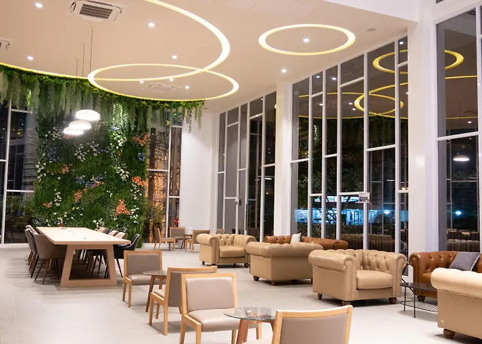 Trang Hotel 3*