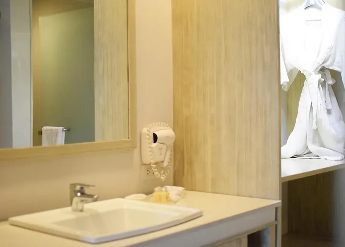 Trang Hotel 3*